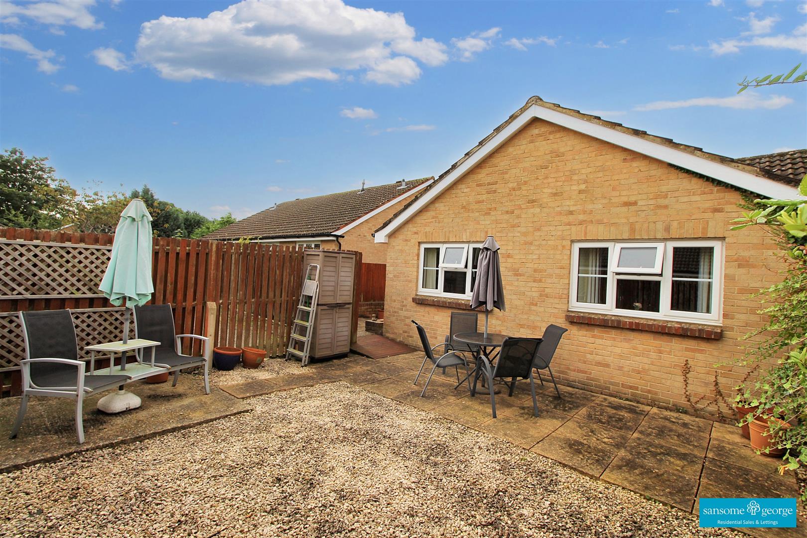 Condor Close, Tilehurst, Reading